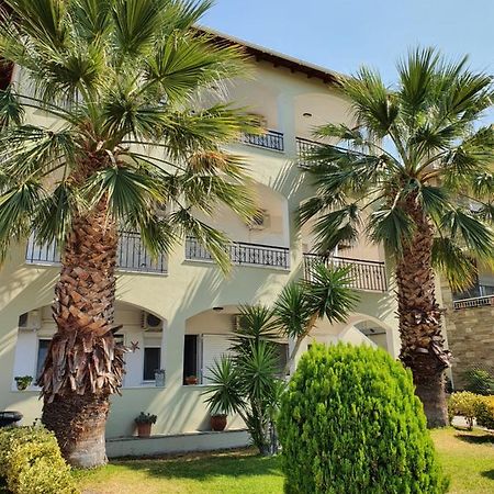 Hotel Pefko Néos Marmarás Exterior foto