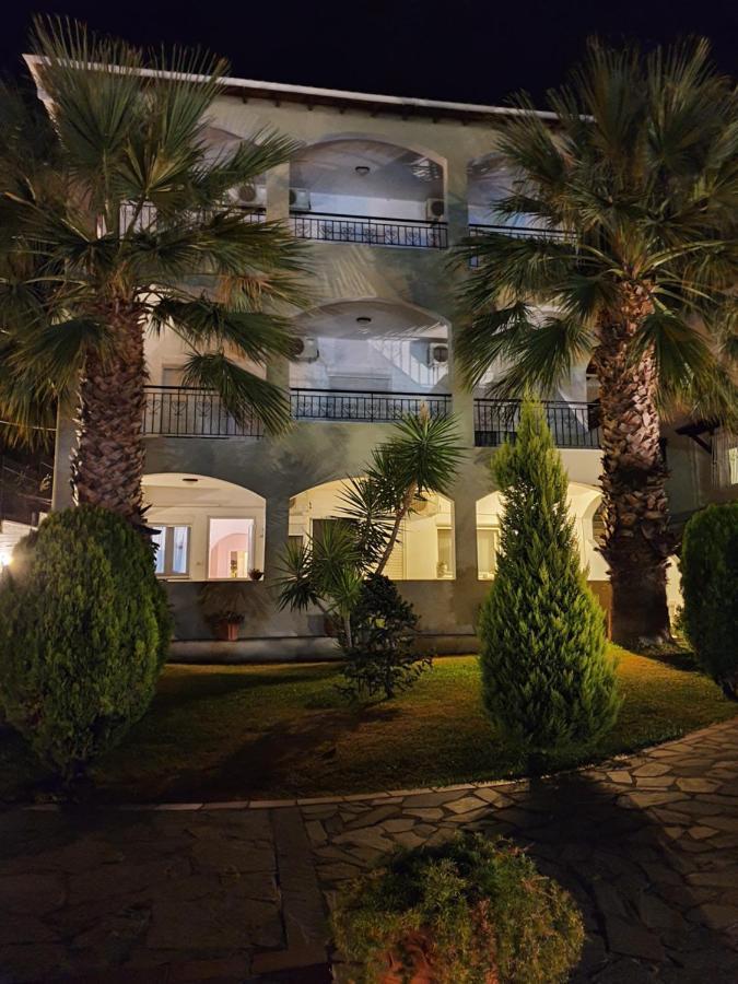 Hotel Pefko Néos Marmarás Exterior foto